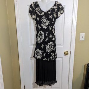 Eva Blue Black White Floral Beaded Short Sleeved Layered Maxi Dress - size 8
